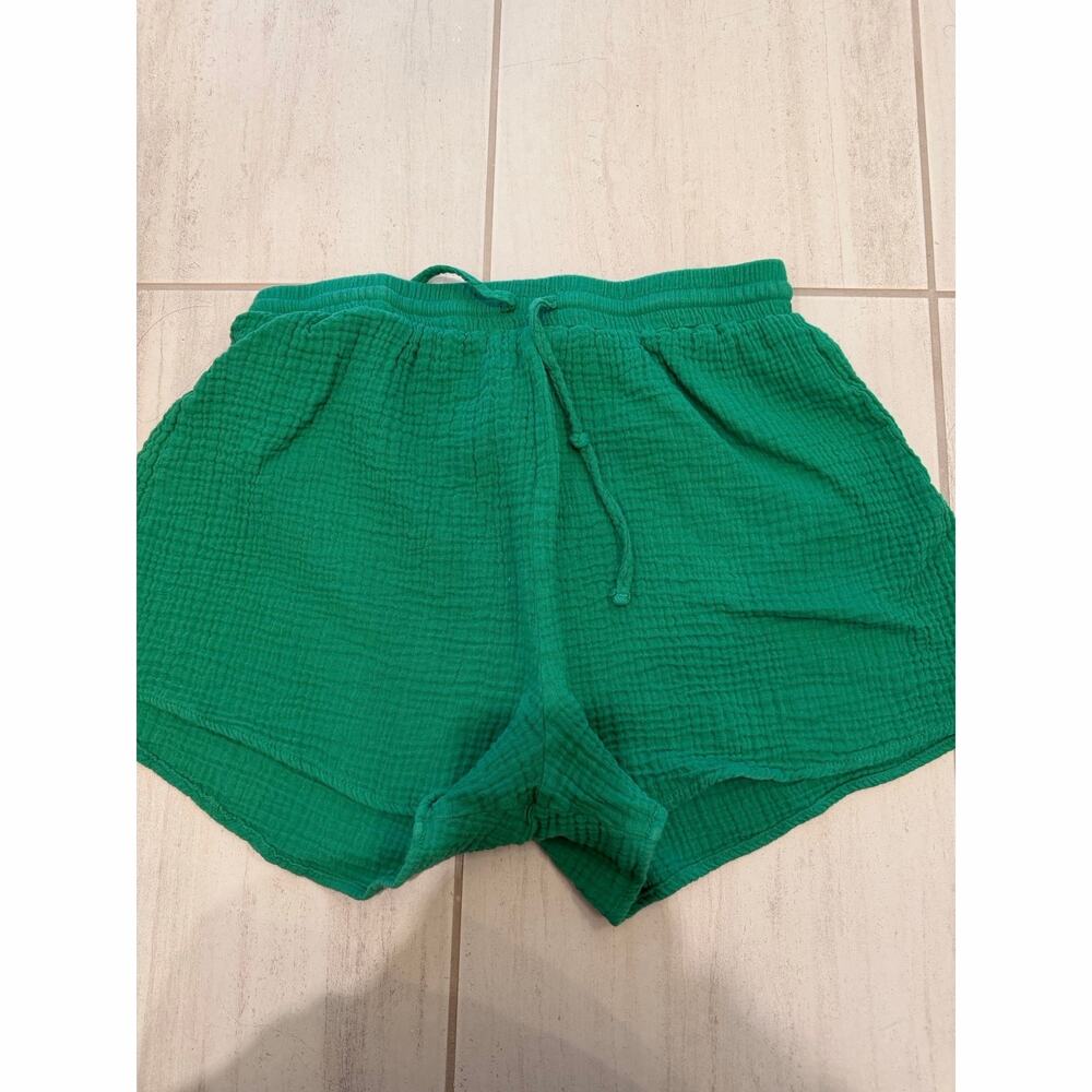 Two piece green set! 100% cotton. Size large - Picture 5 of 7